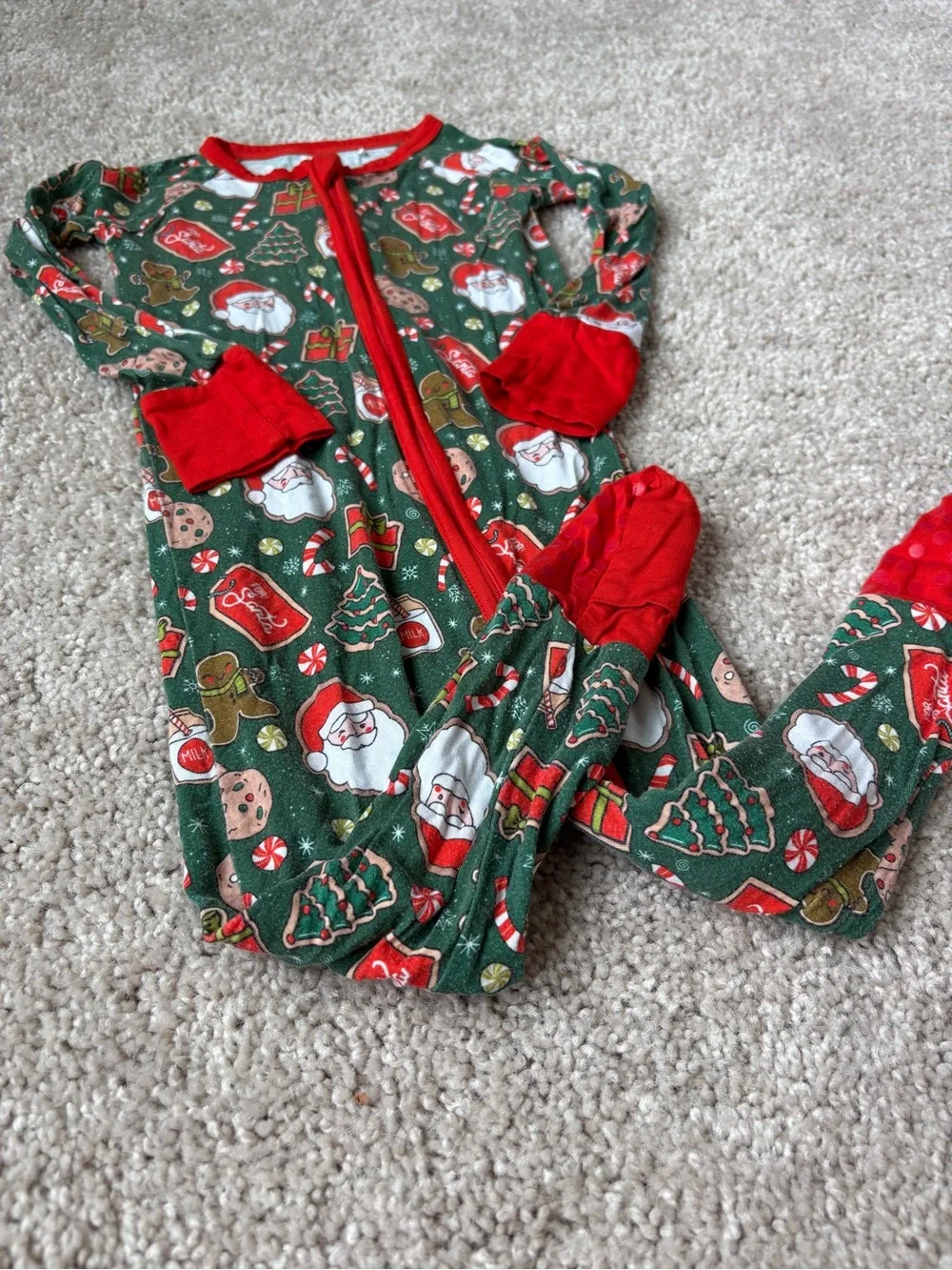 Kiki + Lulu cozy holiday